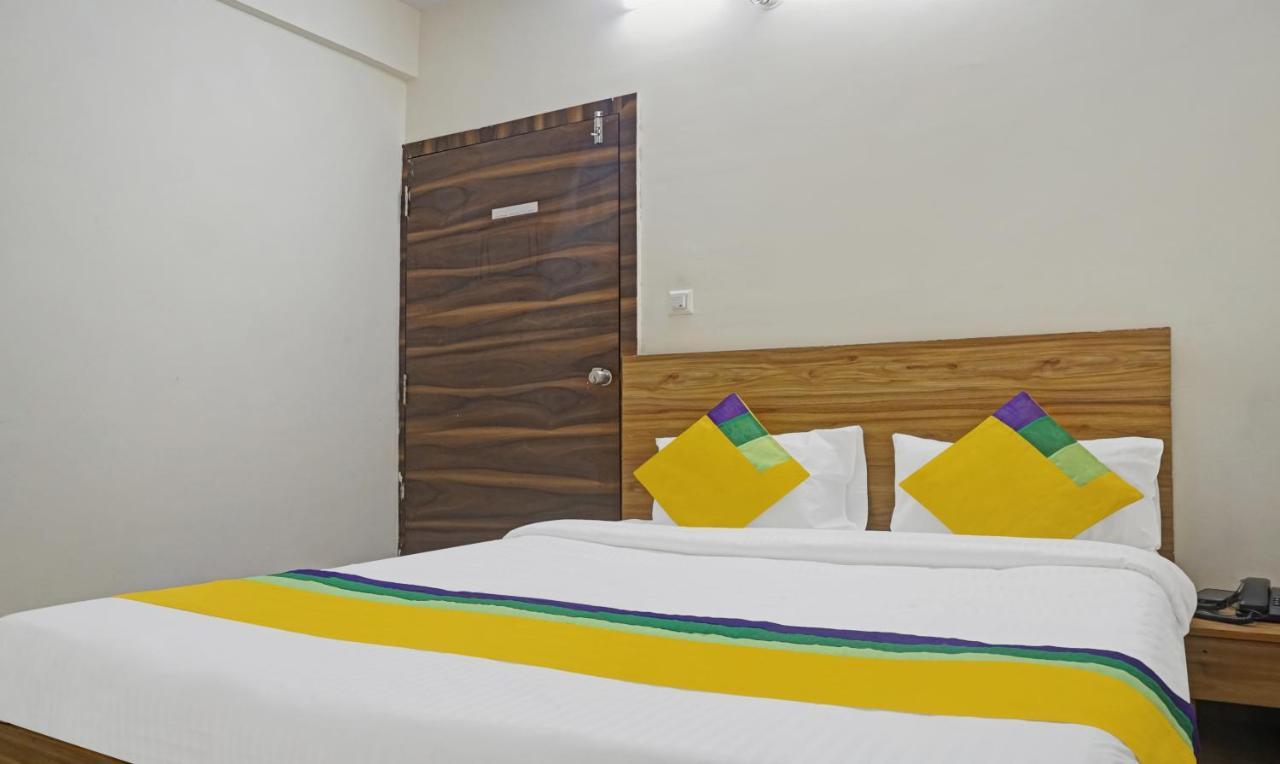 Itsy Hotels Ay Plus Hotels Kharadi Buitenkant foto