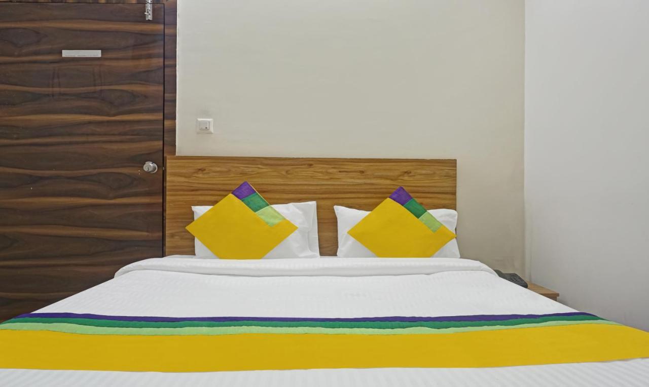 Itsy Hotels Ay Plus Hotels Kharadi Buitenkant foto