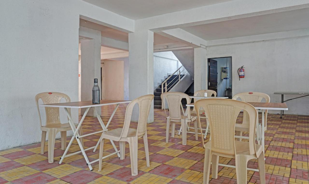 Itsy Hotels Ay Plus Hotels Kharadi Buitenkant foto