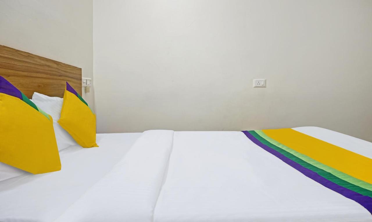 Itsy Hotels Ay Plus Hotels Kharadi Buitenkant foto