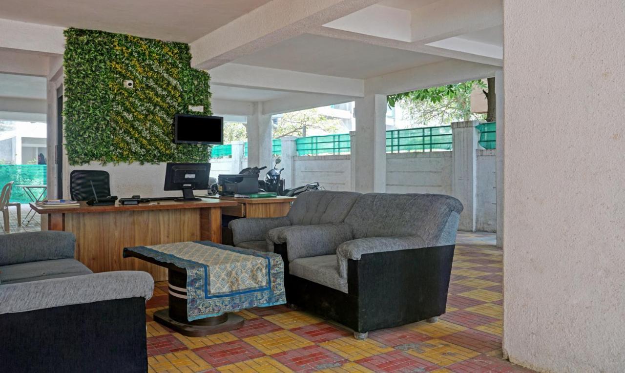 Itsy Hotels Ay Plus Hotels Kharadi Buitenkant foto