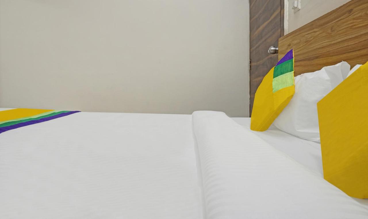 Itsy Hotels Ay Plus Hotels Kharadi Buitenkant foto